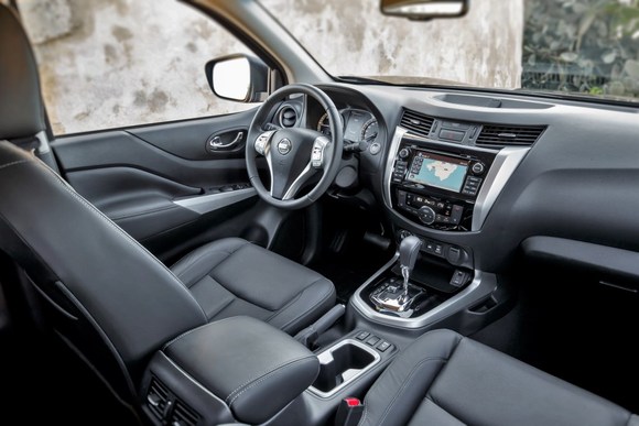 Interiér není strohý. Naopak. Srovnat ho lze s běžnými automobily SUV. 