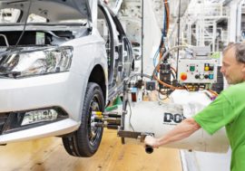 Automobilový průmysl v ČR opět roste