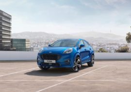 Ford Puma nadchne designem i praktičností