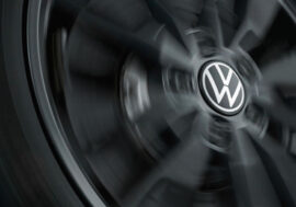 Volkswagen na e-Salonu 2024 postavil gigantickou expozici. Nejdůležitější novinky české trhu budou k dispozici i pro zkušební jízdy