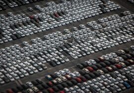 Zavřené autobazary komplikují obnovu fleetových parků