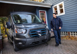 Lidé preferují ekologické dovážky elektromobily – delší dodání nevadí