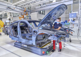 I přes protiepidemická opatření se daří vyrábět