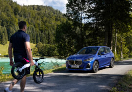 BMW řady 2 Active Tourer ukazuje kouzla kompaktní karoserie