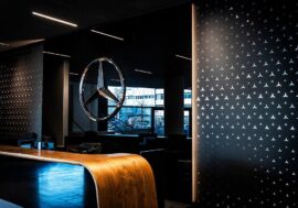 Daimler AG mění název, chce  dát více najevo zaměření na osobní vozy