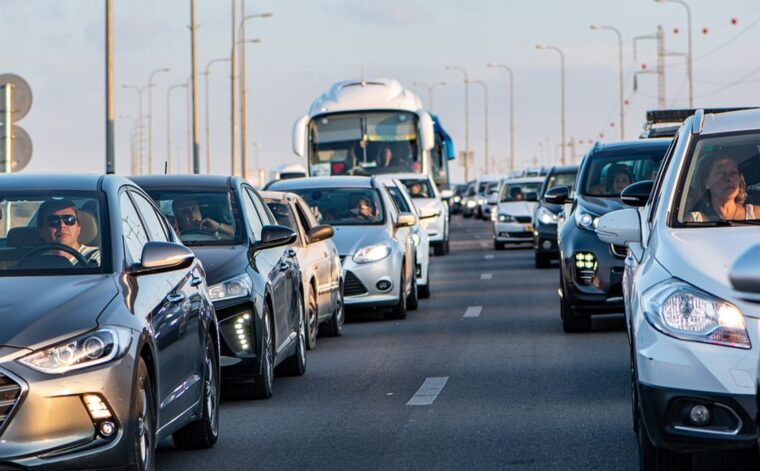 Sněmovna podpořila zrušení automatické valorizace. Ceny zůstanou stejné