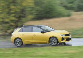 TEST reálné spotřeby: Opel Astra 1.6 Turbo PHEV