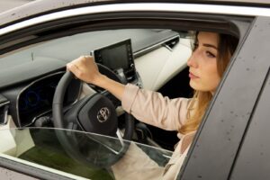 Dálniční známky od příštího roku opět zdraží. Podle jaké metodiky se řídí cenotvorba?