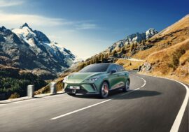 MG 4 XPower přichází na český trh. Nabízí výkon supersportu za cenu běžného hatchbacku