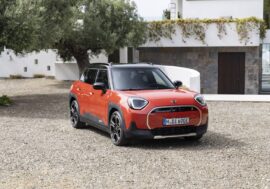 Mini Aceman využívá kompaktní rozměry chytrým a technicky výjimečným způsobem. Výbavy volíte dle nálady