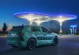 V úterý proběhne světová premiéra klíčového modelu Škoda. Podívejte se na první detaily bez maskování