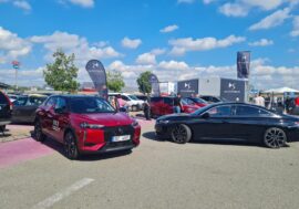 Luxusní vozy DS vyráží na roadshow napříč republikou.  Během září navštíví sedm různých destinací