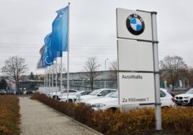 Prodejny BMW ve třech velkoměstech přebírá nový majitel. Prodejci zde mají mezinárodní zkušenosti