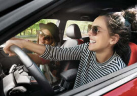 Češi výrazně mění návyky při placení vozu. Preference skupin se ale liší