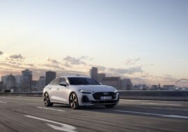 Audi A5 s plug-in hybridním pohonem je výkonem i výbavou na vrcholu nabídky. Cena tomu odpovídá