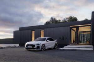 Audi dává quattro i S line jako bonus. A5 Avant začíná na 932.900 Kč bez DPH