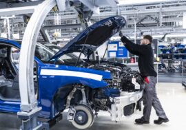 Evropská unie jedná se Spojenými státy o dovozních clech. Situace se zklidnila, i tak je stanovená výše cel znatelná