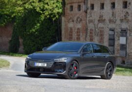 TEST reálné spotřeby: Audi S6 e-tron