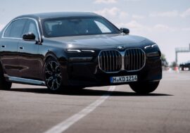 Česká republika hostila evropskou prezentaci pancéřovaných BMW. Schopnosti prokázala v sadě náročných disciplín