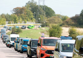 Ford Transit si k 60. výročí nadělil bizarní rekord. Doprovázel ho festival pro nadšence. Byli jsme u toho