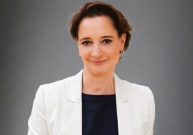 Dacia má novou generální ředitelku se 26letou praxí v oboru. Zocelila ji i německá automobilka