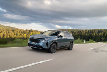 Peugeot zlevňuje model 5008 až o 60.000 Kč a přidává letní edici