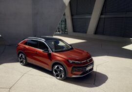 Volkswagen zahájil předprodej nové generace T-Rocu. Vybíráte ze třech výbav s dvou motorů