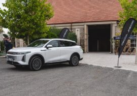 Omoda 9 má za sebou první testovací den pro novináře prodejce a VIP osobnosti