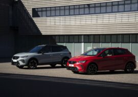 SEAT a CUPRA startují montáž baterií nejen pro své elektromobily. Instalují také E Boxy, víte, co to je?