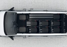 Volkswagen přidává tři nové verze Transporteru a Caravelle. Kouzlí hlavně se sedadly