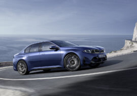 BMW i3 Neue Klasse přijde na podzim 2026. Slíbilo dojezd až 900 km a obousměrné nabíjení