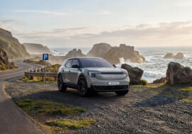 Ford Explorer dostává novou baterii a pružnější  elektromotor.