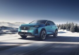 Peugeot otevírá prodej elektrických modelů E-3008 a E-5008 za zavádění ceny