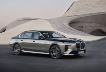 BMW řady 7 přebírá techniku Neue Klasse. Facelift mění víc než jen masku