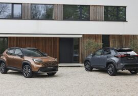 Toyota spouští předprodej modernizovaného Yarisu Cross. Startuje na 599.000 Kč
