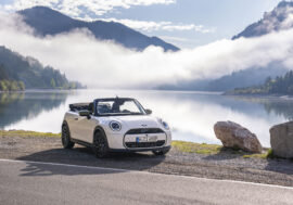 MINI uvádí Paul Smith Edition. Speciální edice pro Cooper včetně Cabria a pětidveřové verze