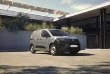 Peugeot Partner slaví 30 let. Nová verze Active míří na praktičtější práci v dodávce