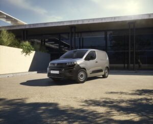 Peugeot Partner Active začíná na 409.500 Kč. Nabídne benzin, diesel i elektřinu