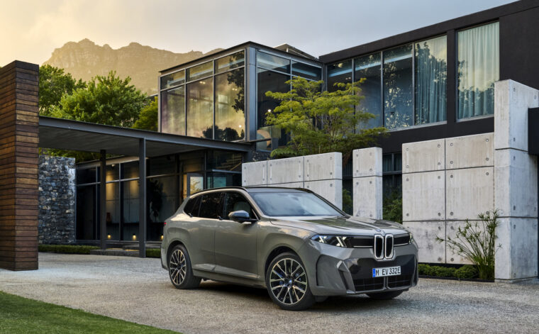Nové BMW X5 nabídne pět druhů pohonu. Poprvé přijede i jako elektromobil iX5