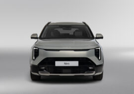 Kia Niro má české ceny. Modernizovaný hybrid začíná na 714.980 Kč