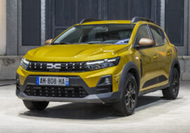 Dacia Sandero dostává full hybrid. Proti LPG s automatem si ale připlatíte přes 70 tisíc