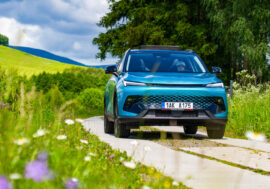BAIC X55 nabízí 130 kW a kompletní výbavu bez příplatkových paketů