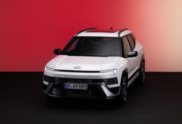 Nový Hyundai Bayon nabídne 440 litrů místa na zavazadla. Hybrid přijde v roce 2027