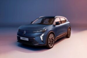 Renault Scenic E-Tech dostává baterii 89 kWh. Dojezd roste na 642 km