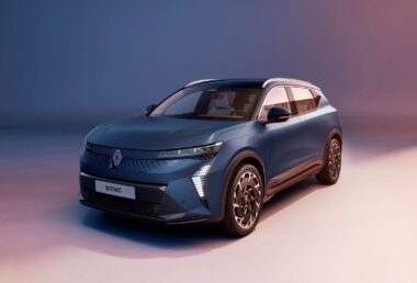 Renault Scenic E-Tech dostává baterii 89 kWh. Dojezd roste na 642 km